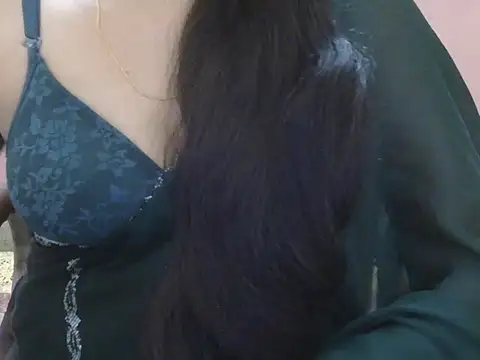 Cute Sheetal online show from May 17, 1:07 pm