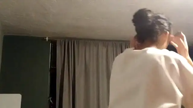 EldoraSchleker online show from February 12, 1:11 am