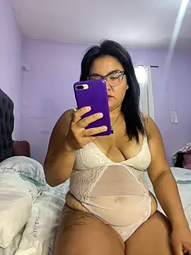 Snapshot of Yamiivip chatting on March 21, 4:54 pm Yamiivip online show from March 21, 4:54 pm