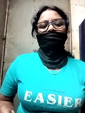 Snapshot of Anushka096 chatting on February 9, 2:54 pm Anushka096 online show from February 9, 2:54 pm