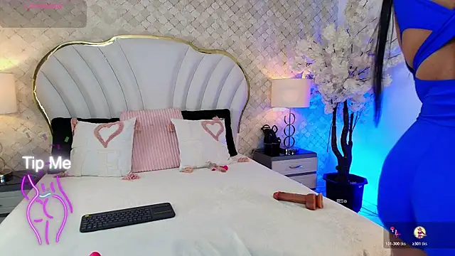 YazminJenner online show from May 22, 6:20 am