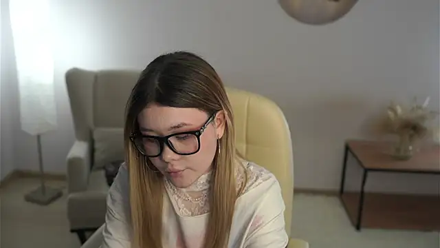 OraliaTumbleston online show from February 7, 1:59 pm