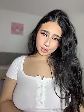 Snapshot of Sofiia_Vegaa chatting on June 17, 3:42 am Sofiia Vegaa online show from June 17, 3:42 am