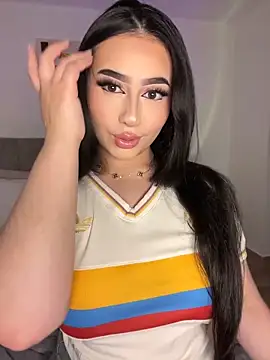 Snapshot of Sofiia_Vegaa chatting on June 28, 1:44 am Sofiia Vegaa online show from June 28, 1:44 am