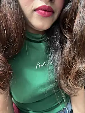 riya sharma11 online show from May 16, 8:18 pm