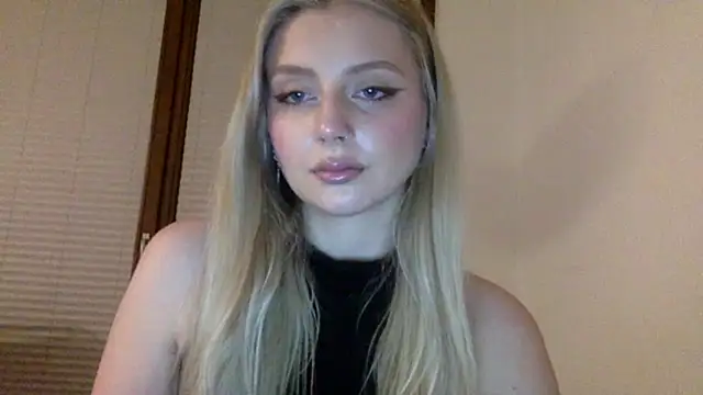 MayaWetDream online show from March 31, 7:14 pm