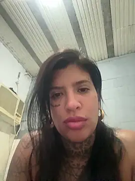 blueluna26 online show from February 9, 5:33 am