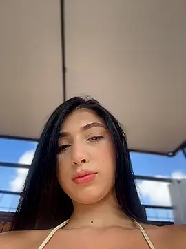 BadLilAngelXXX online show from April 2, 1:09 pm