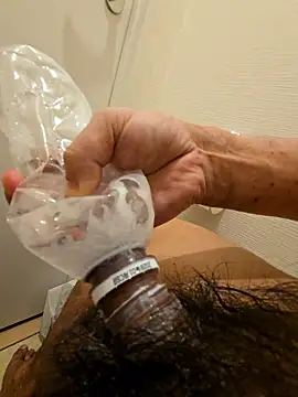 HS3330 online show from April 2, 3:09 pm