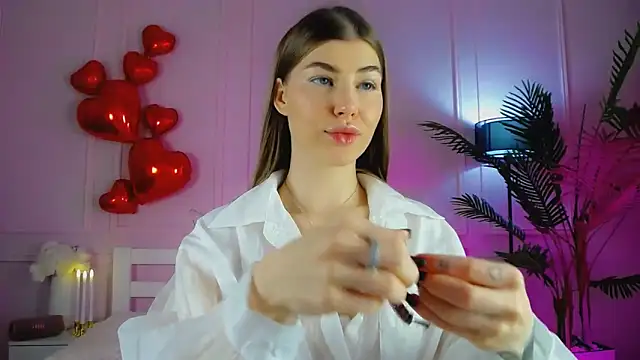 Snapshot of Milana_rosaa chatting on February 12, 4:35 pm Milana rosaa online show from February 12, 4:35 pm