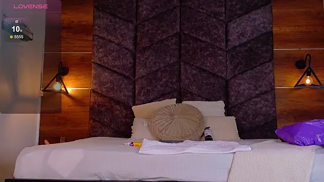 FernandaBrown   online show from March 14, 7:41 pm