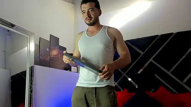Logan Wolf-js online show from July 17, 9:52 pm