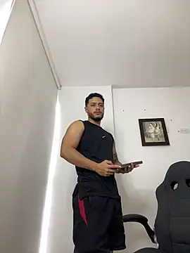 MattiaDupont online show from March 19, 9:30 pm