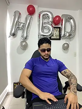 MattiaDupont online show from March 27, 9:25 pm