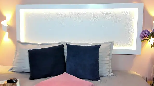 TiinyAngel online show from June 2, 7:27 pm