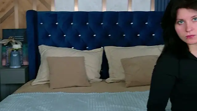 Milana Bold online show from March 2, 8:37 pm