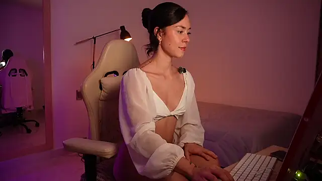 Madisonlara1 online show from May 7, 5:51 pm