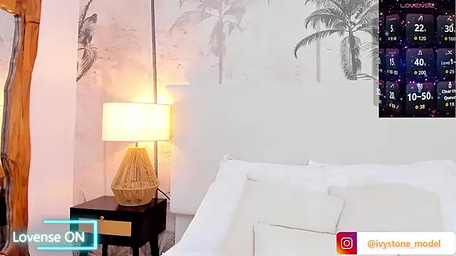 Snapshot of IvyStonne chatting on March 10, 7:30 pm IvyStonne online show from March 10, 7:30 pm