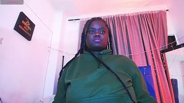 Snapshot of neighbor-ebony chatting on June 22, 3:58 am neighbor-ebony online show from June 22, 3:58 am