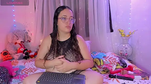 Stacy millerr1 online show from May 19, 9:37 am