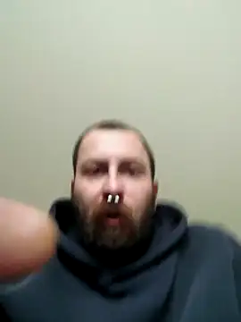 Snapshot of MisAnthrop2005 chatting on February 14, 8:44 am MisAnthrop2005 online show from February 14, 8:44 am