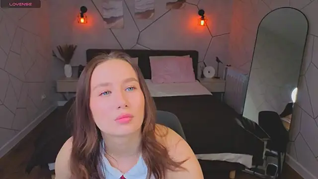  Kiki angel  online show from April 22, 9:22 am