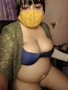 Snapshot of Lovely-Lina7 chatting on May 23, 6:56 pm Lovely-Lina7 online show from May 23, 6:56 pm