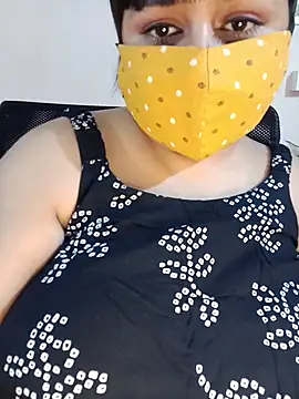 Snapshot of Lovely-Lina7 chatting on May 27, 6:27 pm Lovely-Lina7 online show from May 27, 6:27 pm