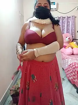 Snapshot of Lovely-Lina7 chatting on June 4, 9:21 pm Lovely-Lina7 online show from June 4, 9:21 pm