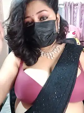 Snapshot of Lovely-Lina7 chatting on June 7, 10:46 pm Lovely-Lina7 online show from June 7, 10:46 pm