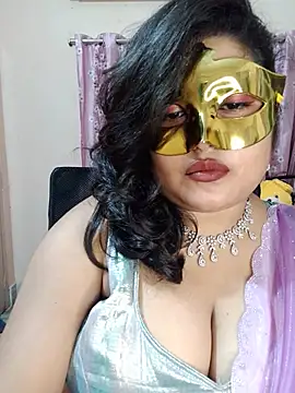 Snapshot of Lovely-Lina7 chatting on July 3, 6:03 pm Lovely-Lina7 online show from July 3, 6:03 pm