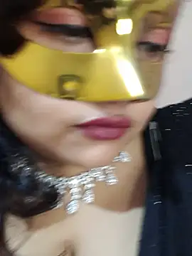 Snapshot of Lovely-Lina7 chatting on July 5, 5:53 pm Lovely-Lina7 online show from July 5, 5:53 pm