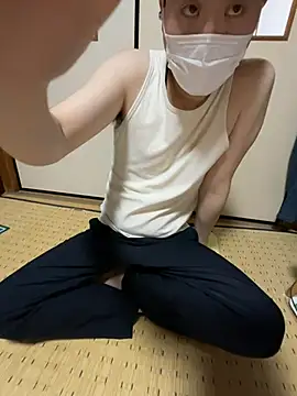 shizuku-kun211 online show from May 2, 2:49 am