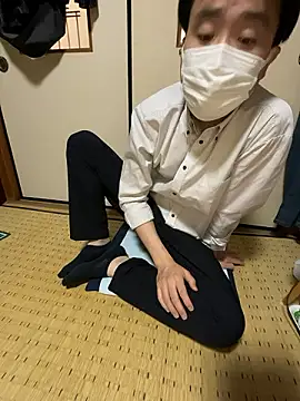shizuku-kun211 online show from May 13, 2:42 am