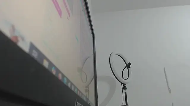 bonniedreams 18 online show from February 6, 1:36 pm