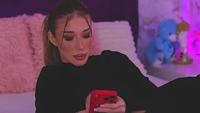 EllinaNuria online show from March 29, 3:50 am