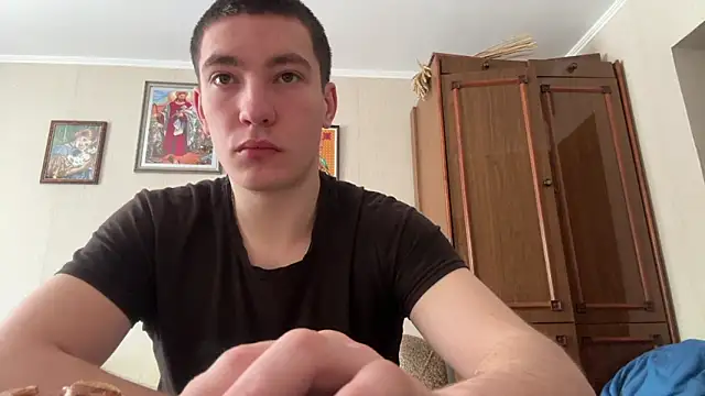 Snapshot of MoonlightVera chatting on February 19, 9:27 am MoonlightVera online show from February 19, 9:27 am