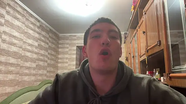 Snapshot of MoonlightVera chatting on March 10, 5:29 pm MoonlightVera online show from March 10, 5:29 pm