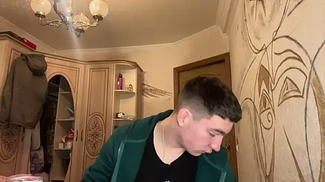 Snapshot of MoonlightVera chatting on April 8, 7:03 pm MoonlightVera online show from April 8, 7:03 pm