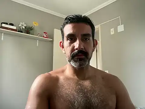 danxhib online show from February 6, 3:04 pm