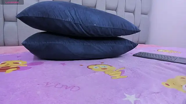 Messy-Saray- online show from February 6, 1:47 pm