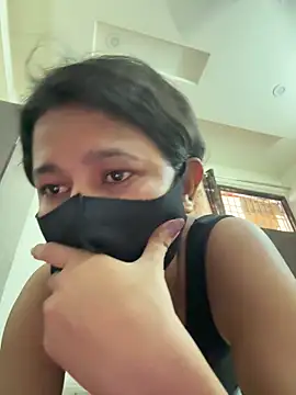 Snapshot of raavigirl chatting on March 16, 6:39 am raavigirl online show from March 16, 6:39 am