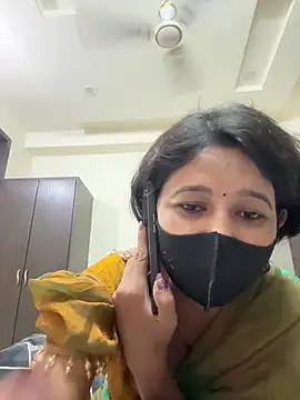 Snapshot of raavigirl chatting on March 19, 2:43 pm raavigirl online show from March 19, 2:43 pm