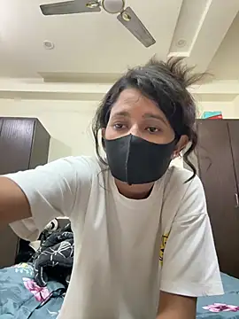 Snapshot of raavigirl chatting on March 23, 10:30 am raavigirl online show from March 23, 10:30 am