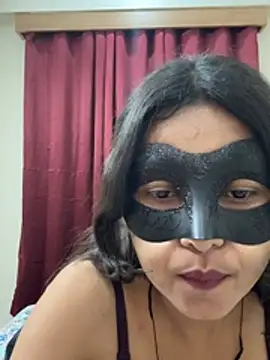 Snapshot of raavigirl chatting on April 9, 7:08 pm raavigirl online show from April 9, 7:08 pm