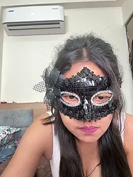 Snapshot of raavigirl chatting on April 23, 3:03 pm raavigirl online show from April 23, 3:03 pm