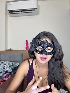 Snapshot of raavigirl chatting on April 27, 6:11 am raavigirl online show from April 27, 6:11 am
