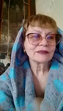 Snapshot of SophieBurns chatting on April 4, 9:40 am SophieBurns online show from April 4, 9:40 am