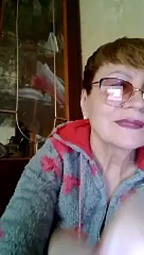 Snapshot of SophieBurns chatting on April 7, 1:11 pm SophieBurns online show from April 7, 1:11 pm