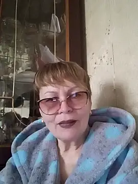 Snapshot of SophieBurns chatting on April 9, 10:42 am SophieBurns online show from April 9, 10:42 am